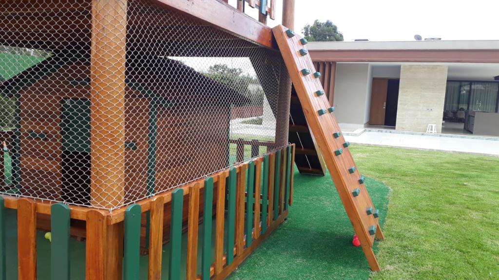 Rede de proteção para parquinhos.